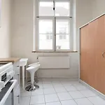10 Guests, 70m2, Center Of Old Town, Wi-fi, Streaming