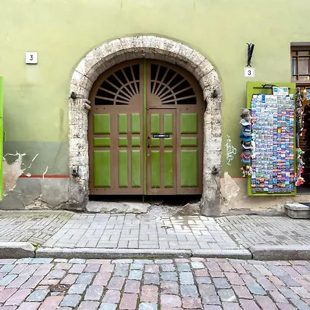 10 Guests, 70m2, Center Of Old Town, Wi-fi, Streaming