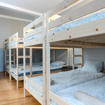 10 Guests, 70m2, Center Of Old Town, Wi-fi, Streaming Tallinn