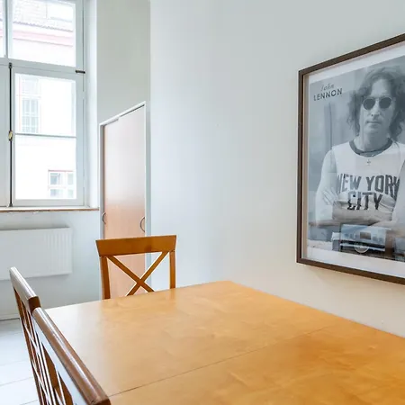 10 Guests, 70m2, Center Of Old Town, Wi-fi, Streaming Appartement Tallinn
