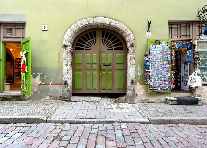 10 Guests, 70m2, Center Of Old Town, Wi-fi, Streaming