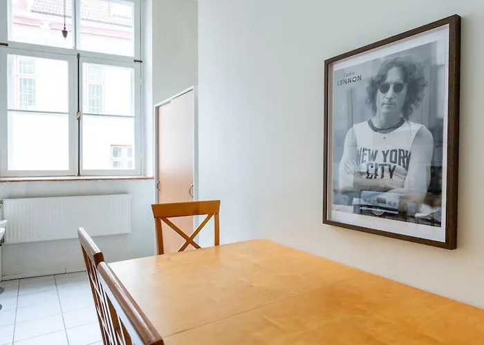 10 Guests, 70m2, Center Of Old Town, Wi-fi, Streaming