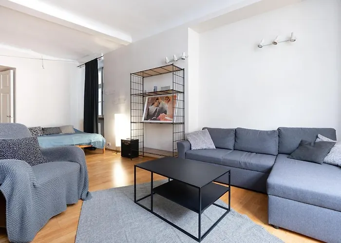 10 Guests, 70m2, Center Of Old Town, Wi-fi, Streaming Tallinn